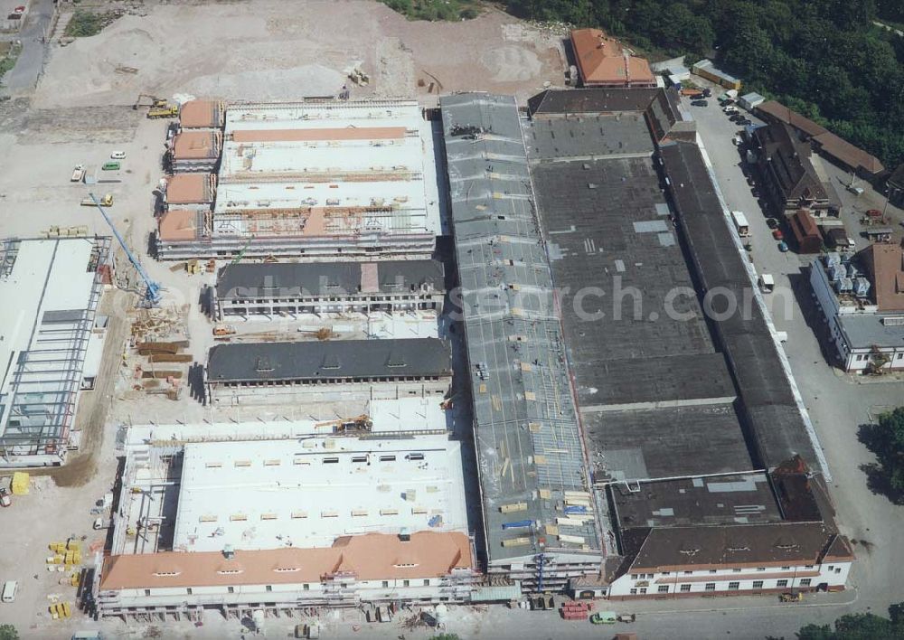 Dresden / Sachs. from the bird's eye view: Bau der Neue Messe - ein Projekt der HVB-Immobilien AG auf dem Ostragehege (Gelände des Alten Schlachthofes) in Dresden. Generalunternehmer: HOCHTIEF AG.