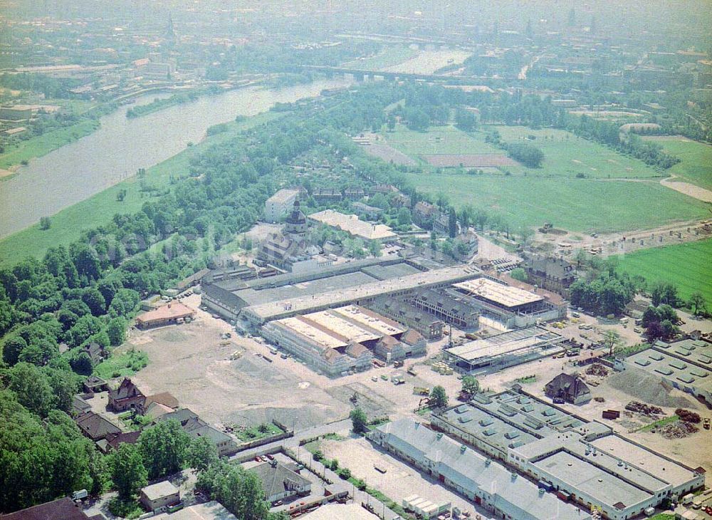 Aerial image Dresden / Sachs. - Bau der Neue Messe - ein Projekt der HVB-Immobilien AG auf dem Ostragehege (Gelände des Alten Schlachthofes) in Dresden. Generalunternehmer: HOCHTIEF AG.