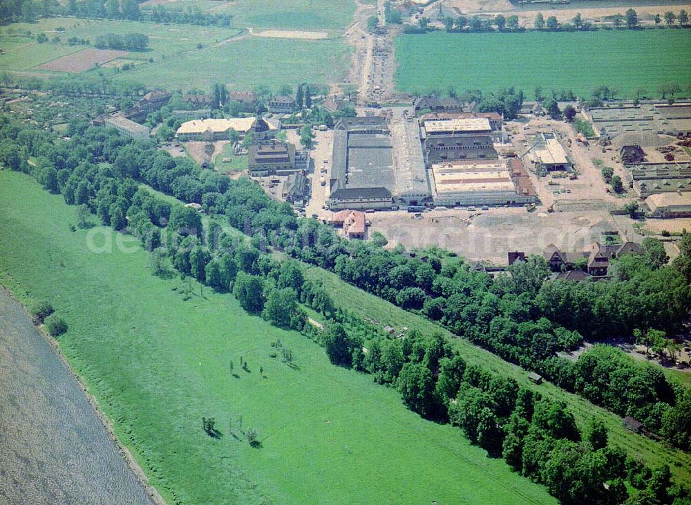 Aerial photograph Dresden / Sachs. - Bau der Neue Messe - ein Projekt der HVB-Immobilien AG auf dem Ostragehege (Gelände des Alten Schlachthofes) in Dresden. Generalunternehmer: HOCHTIEF AG.