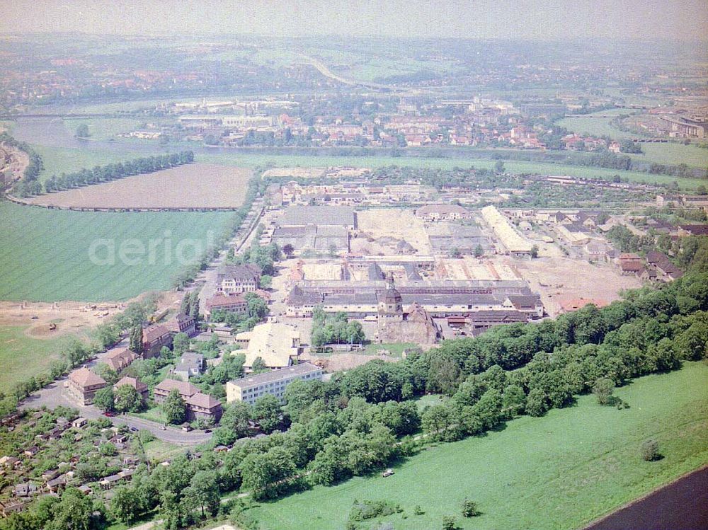 Dresden / Sachs. from above - Bau der Neue Messe - ein Projekt der HVB-Immobilien AG auf dem Ostragehege (Gelände des Alten Schlachthofes) in Dresden. Generalunternehmer: HOCHTIEF AG.