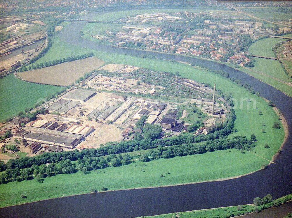 Aerial image Dresden / Sachs. - Bau der Neue Messe - ein Projekt der HVB-Immobilien AG auf dem Ostragehege (Gelände des Alten Schlachthofes) in Dresden. Generalunternehmer: HOCHTIEF AG.