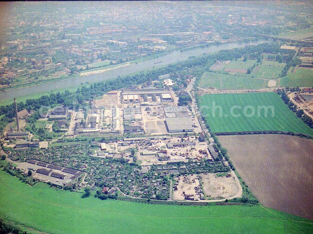 Aerial photograph Dresden / Sachs. - Bau der Neue Messe - ein Projekt der HVB-Immobilien AG auf dem Ostragehege (Gelände des Alten Schlachthofes) in Dresden. Generalunternehmer: HOCHTIEF AG.