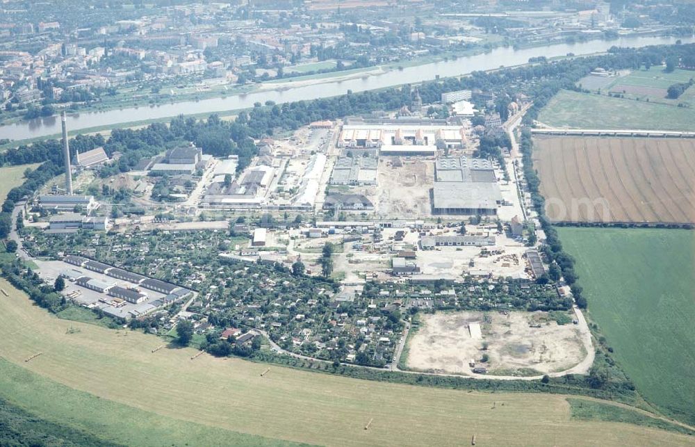 Dresden / Sachsen from the bird's eye view: Bau der Neue Messe - ein Projekt der HVB-Immobilien AG auf dem Ostragehege (Gelände des Alten Schlachthofes) in Dresden. Generalunternehmer: HOCHTIEF AG.