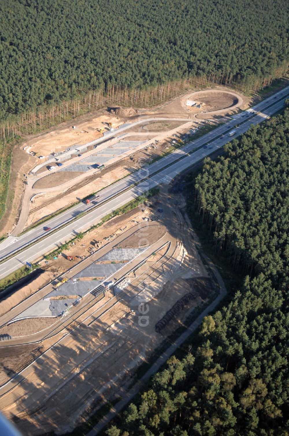 Aerial photograph Wandlitz - Seit dem April 2007 werden zwischen Bernau und Wandlitz auf der A 11 neue Parkplätze gebaut.