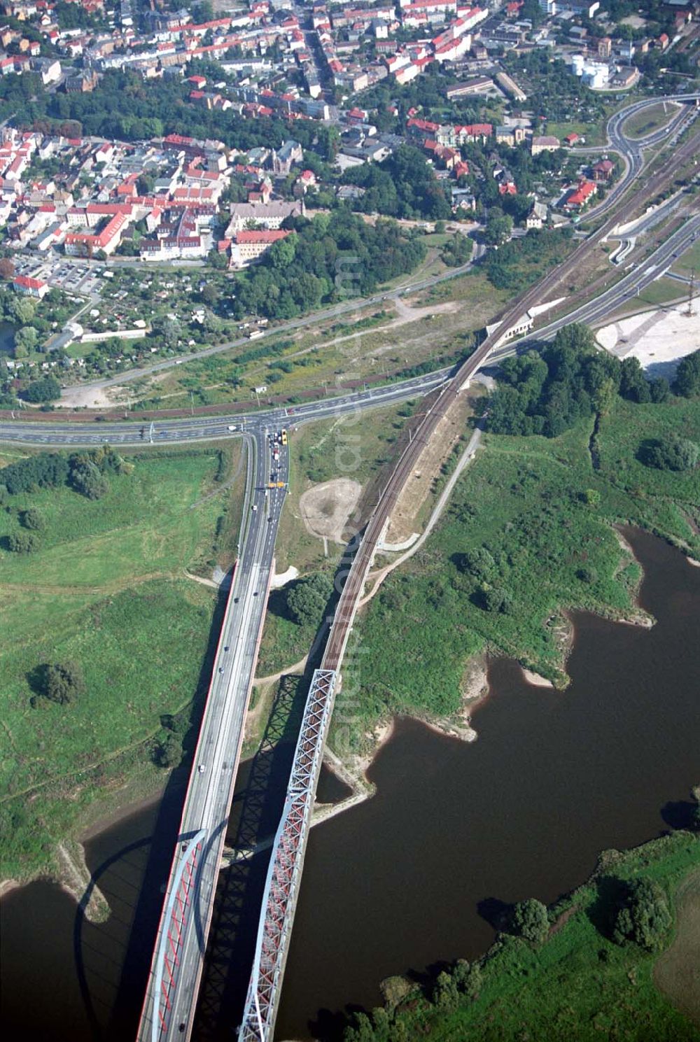 Wittenberg (Sachsen-Anhalt) from the bird's eye view: Bau der Ortsumgehungsstraße B2 / B 187 südöstlich in Wittenberg an der Elbe. Projektsteuerung: Schüßler-Plan Ingenieurgesellschaft für Bau- und Verkehrswegeplanung mbH.