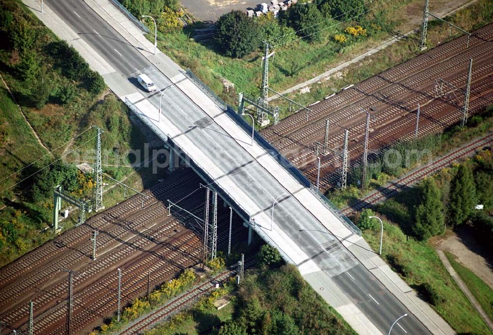 Wittenberg (Sachsen-Anhalt) from above - Bau der Ortsumgehungsstraße B2 / B 187 südöstlich in Wittenberg an der Elbe. Projektsteuerung: Schüßler-Plan Ingenieurgesellschaft für Bau- und Verkehrswegeplanung mbH.