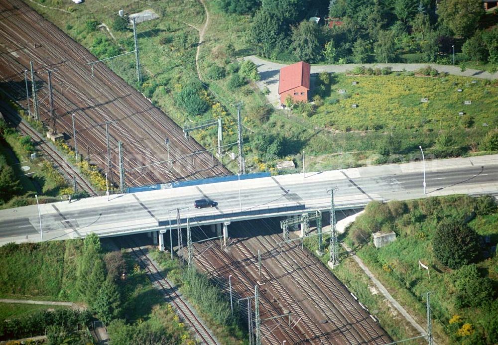 Wittenberg (Sachsen-Anhalt) from above - Bau der Ortsumgehungsstraße B2 / B 187 südöstlich in Wittenberg an der Elbe. Projektsteuerung: Schüßler-Plan Ingenieurgesellschaft für Bau- und Verkehrswegeplanung mbH.