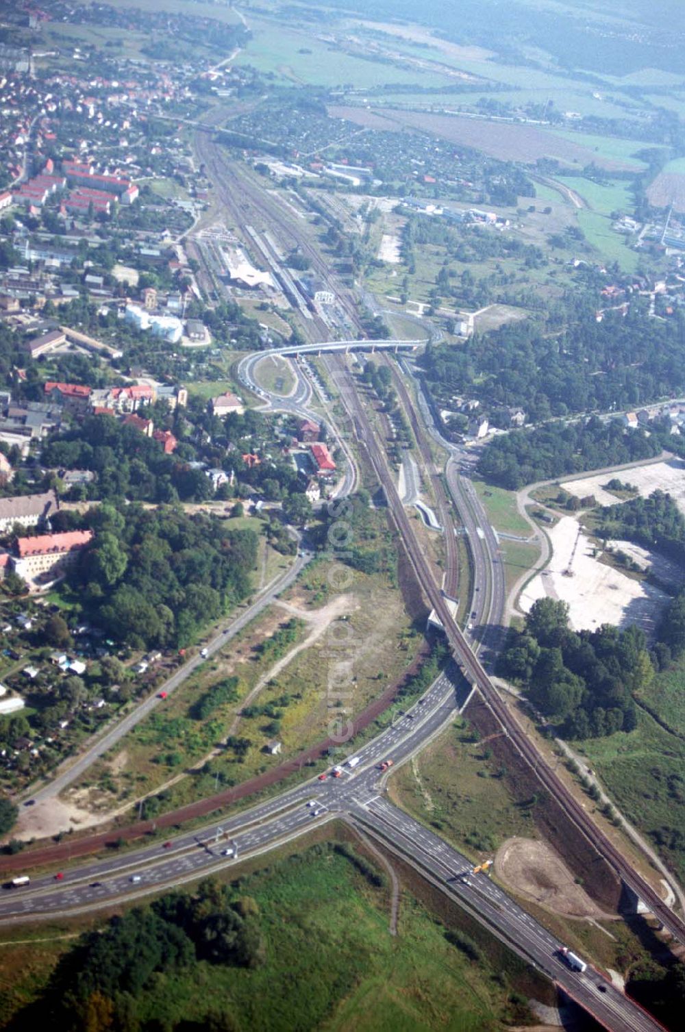 Aerial photograph Wittenberg (Sachsen-Anhalt) - Bau der Ortsumgehungsstraße B2 / B 187 südöstlich in Wittenberg an der Elbe. Projektsteuerung: Schüßler-Plan Ingenieurgesellschaft für Bau- und Verkehrswegeplanung mbH.