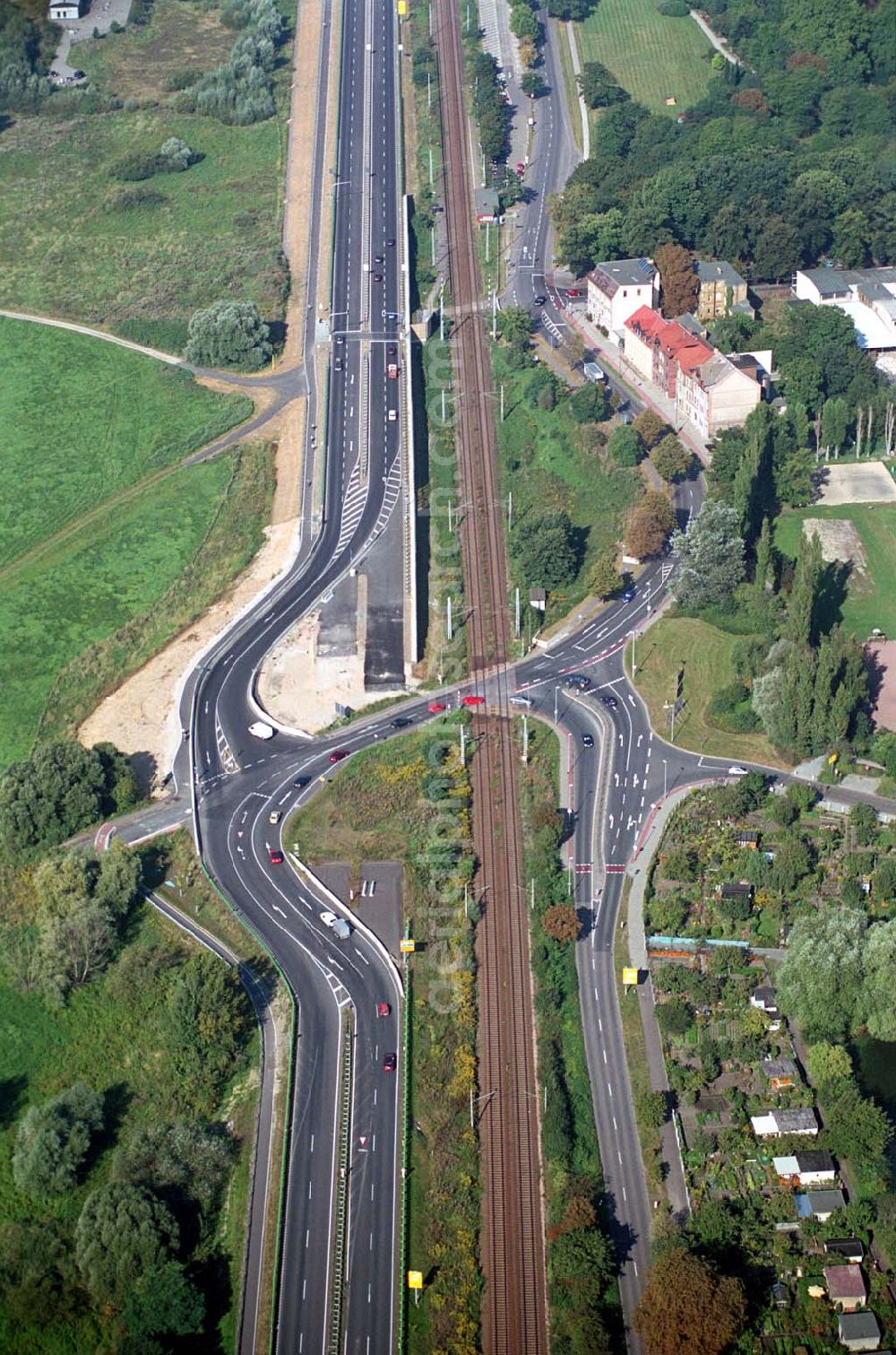 Wittenberg (Sachsen-Anhalt) from above - Bau der Ortsumgehungsstraße B2 / B 187 südöstlich in Wittenberg an der Elbe. Projektsteuerung: Schüßler-Plan Ingenieurgesellschaft für Bau- und Verkehrswegeplanung mbH.