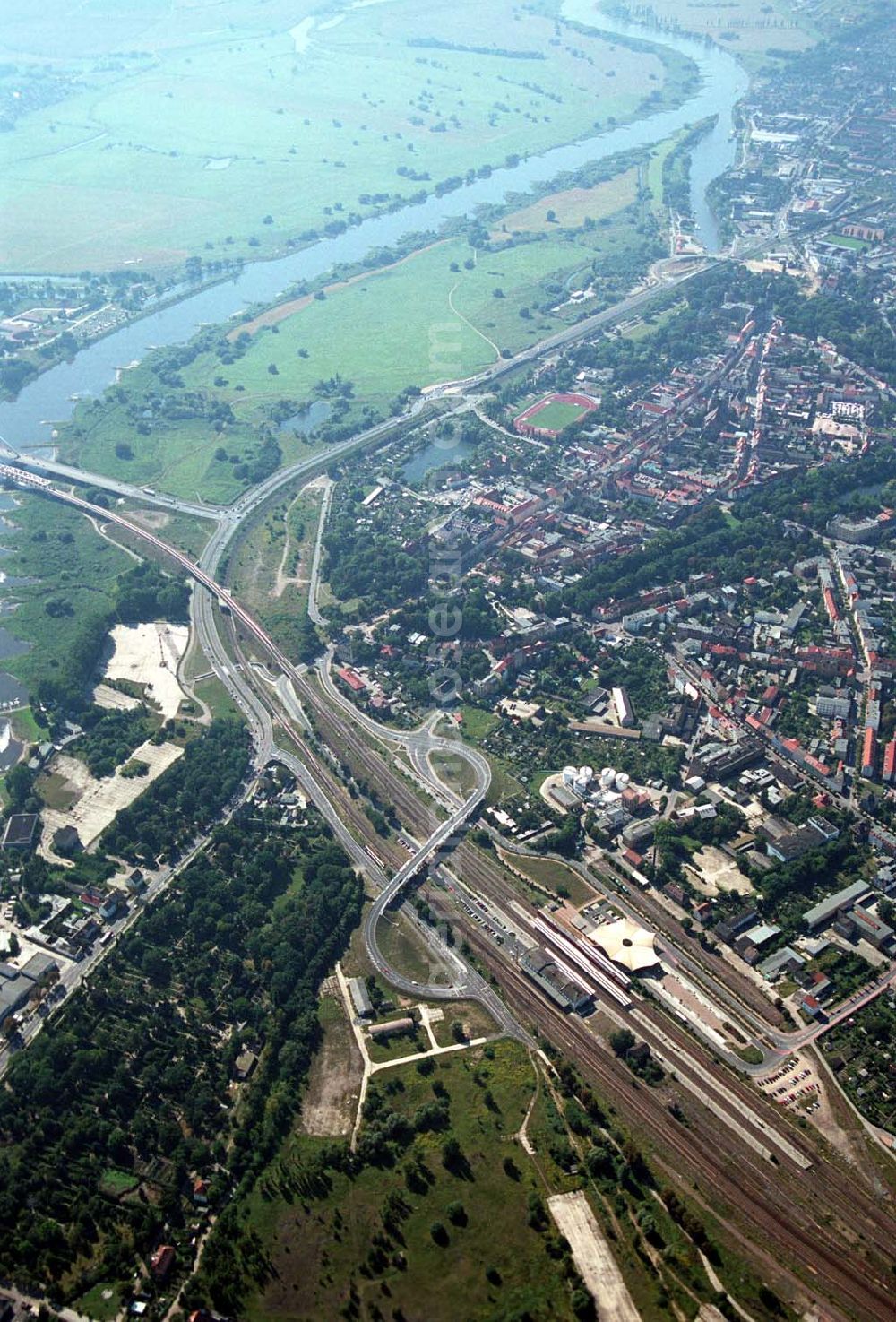 Aerial photograph Wittenberg (Sachsen-Anhalt) - Bau der Ortsumgehungsstraße B2 / B 187 südöstlich in Wittenberg an der Elbe. Projektsteuerung: Schüßler-Plan Ingenieurgesellschaft für Bau- und Verkehrswegeplanung mbH.