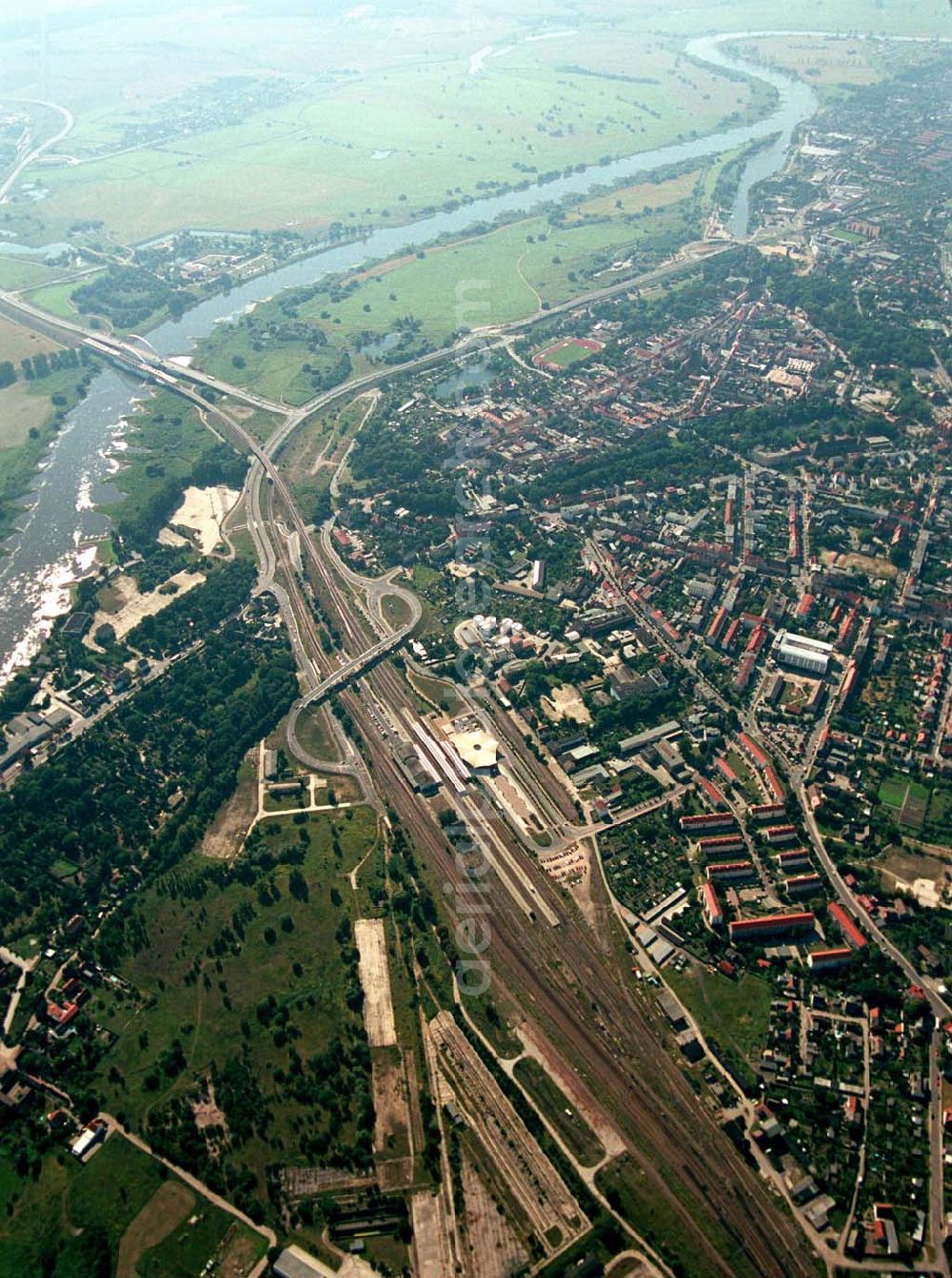 Aerial photograph Wittenberg (Sachsen-Anhalt) - Bau der Ortsumgehungsstraße B2 / B 187 südöstlich in Wittenberg an der Elbe. Projektsteuerung: Schüßler-Plan Ingenieurgesellschaft für Bau- und Verkehrswegeplanung mbH.