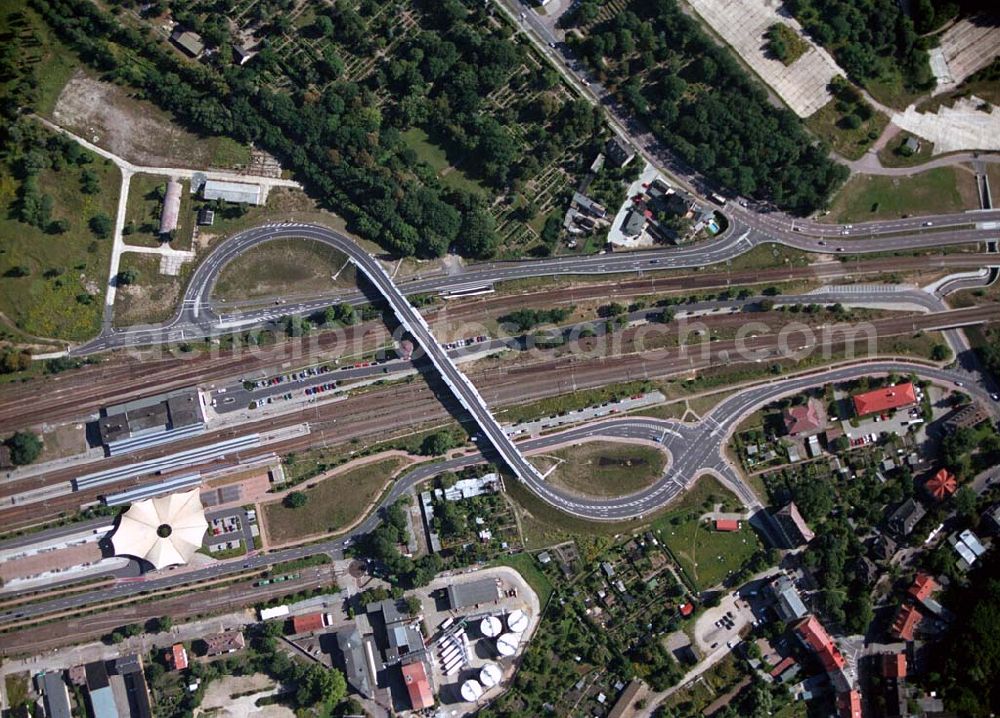 Wittenberg (Sachsen-Anhalt) from above - Bau der Ortsumgehungsstraße B2 / B 187 südöstlich in Wittenberg an der Elbe. Projektsteuerung: Schüßler-Plan Ingenieurgesellschaft für Bau- und Verkehrswegeplanung mbH.