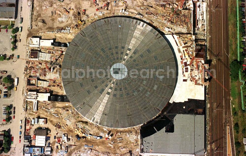 Berlin from the bird's eye view: Bau Radsporthalle Landsberger Allee