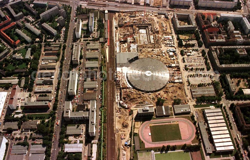 Aerial image Berlin - Bau Radsporthalle Landsberger Allee