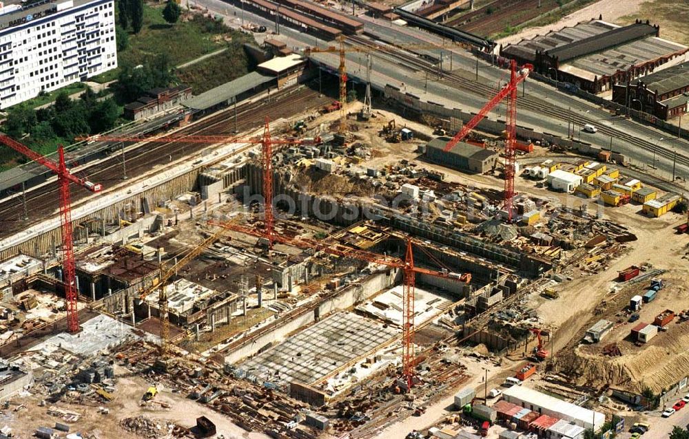 Berlin from the bird's eye view: Bau Radsporthalle Landsberger Allee