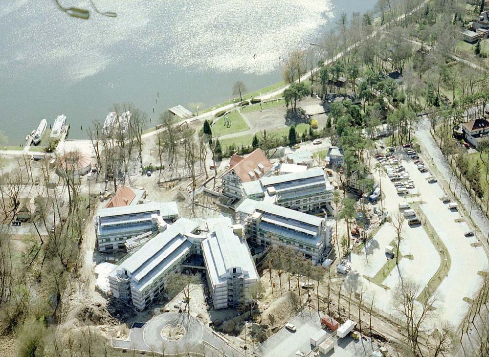 Aerial photograph Bad Saarow / Brandenburg - Bau des SAS Hotels am Scharmützelsee in Bad Saarow. Hotel Esplanade Bad Saarow GmbH Seestraße 49 D-15526 Bad Saarow Geschäftsführer: Frau Gerhild Heitzmann, Herr Rainer Hauert Tel.: +49 (0) 33631.432-0 Fax: +49 (0) 33631.432-82 22 info@esplanade-resort.de