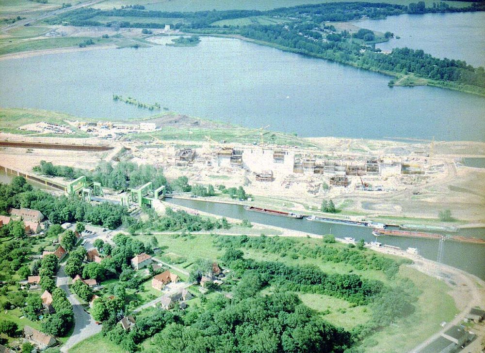 Aerial image Rothensee / Sachsen - Anhalt - Bau der Schleuse Rothensee am Schiffshebewerk Rothensee am Wasserstraßenkreuz Magdeburg.