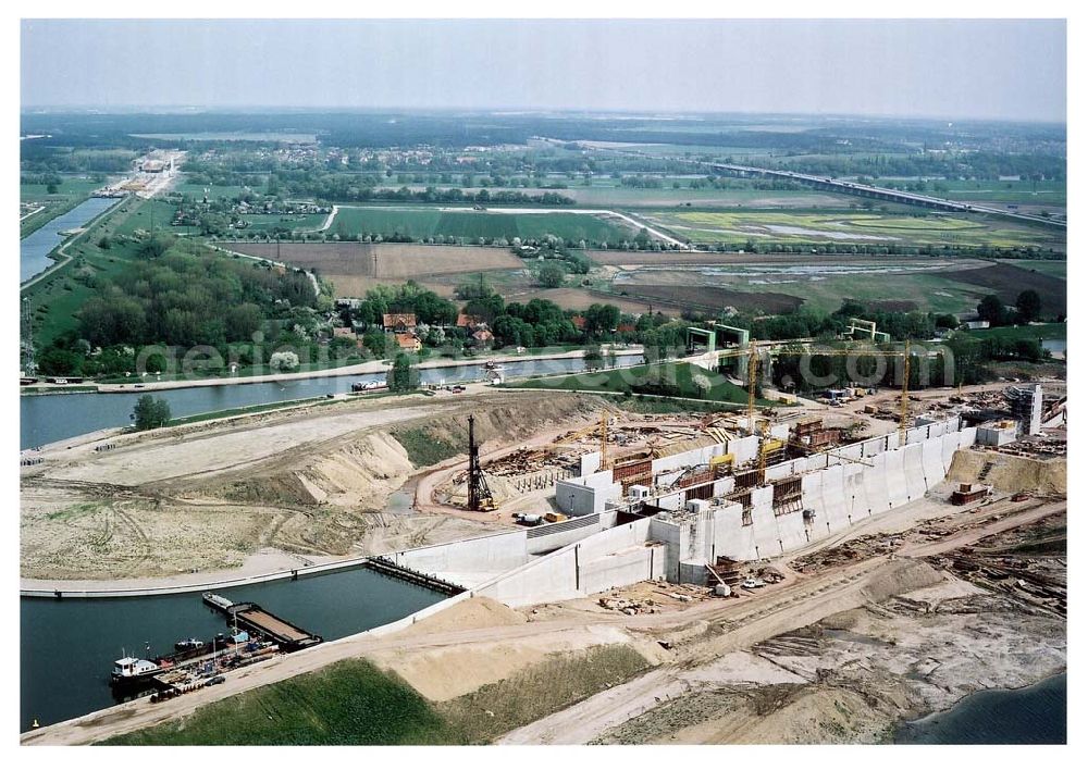 Rothensee from the bird's eye view: Bau der Schleuse Rothensee am Schiffshebewerk Rothensee am Wasserstraßenkreuz Magdeburg.