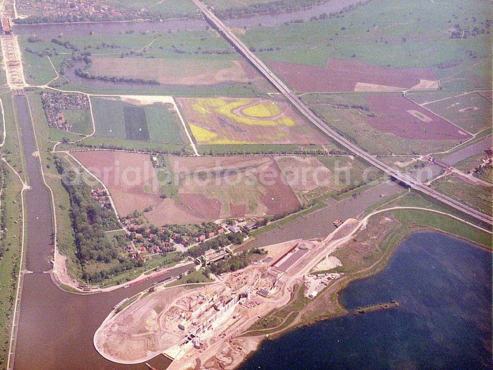 Rothensee from the bird's eye view: Bau der Schleuse Rothensee am Schiffshebewerk Rothensee am Wasserstraßenkreuz Magdeburg.