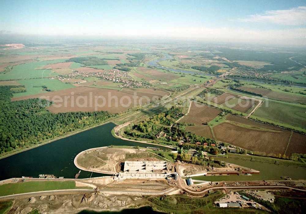 Rothensee from the bird's eye view: Bau der Schleuse Rothensee am Schiffshebewerk Rothensee am Wasserstraßenkreuz Magdeburg.