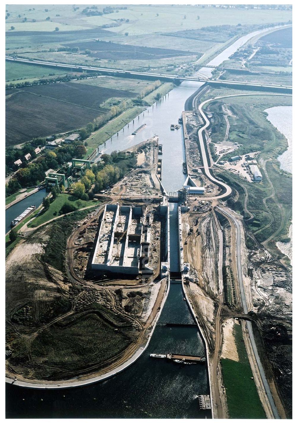 Aerial photograph Rothensee - Bau der Schleuse Rothensee am Schiffshebewerk Rothensee am Wasserstraßenkreuz Magdeburg.