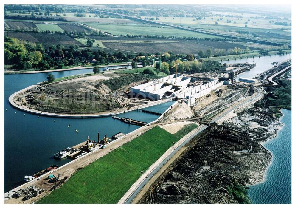 Rothensee from the bird's eye view: Bau der Schleuse Rothensee am Schiffshebewerk Rothensee am Wasserstraßenkreuz Magdeburg.