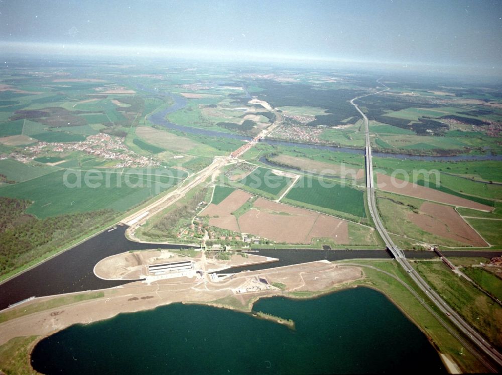 Rothensee from above - Bau der Schleuse Rothensee am Schiffshebewerk Rotrhensee am Wasserstraßenkreuz Magdeburg.