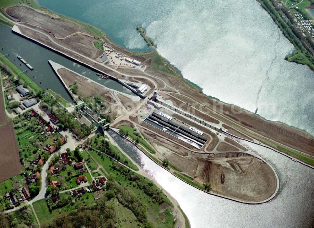 Aerial photograph Rothensee - Bau der Schleuse Rothensee am Schiffshebewerk Rotrhensee am Wasserstraßenkreuz Magdeburg.