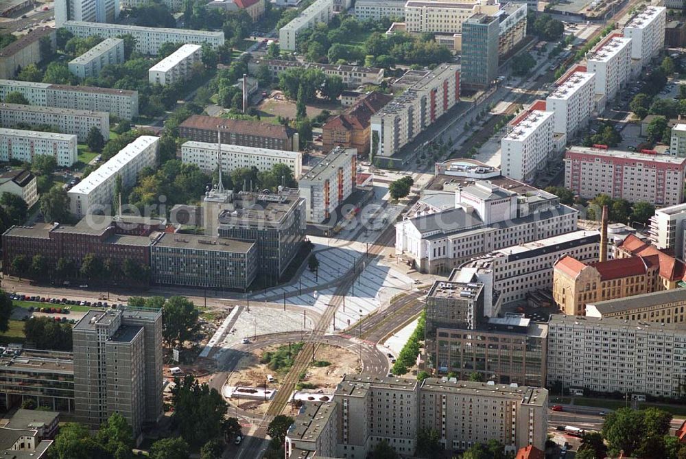 Magdeburg(Sachsen-Anhalt) from above - Bau eines Schnellstraßentunnels und Umbau des Unversitätsplatzes in Magdeburg