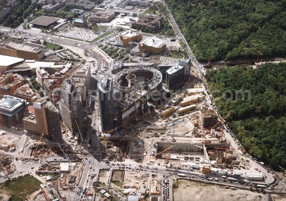 Aerial image Berlin - Tiergarten - Bau des SONY-Centers am Potsdamer Platz in Berlin-Tiergarten.