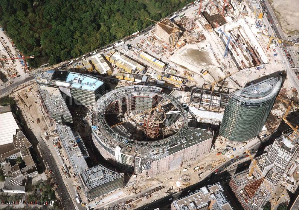 Aerial photograph Berlin - Tiergarten - Bau des SONY-Centers am Potsdamer Platz in Berlin-Tiergarten.