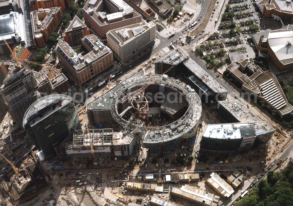 Berlin - Tiergarten from the bird's eye view: Bau des SONY-Centers am Potsdamer Platz in Berlin-Tiergarten.