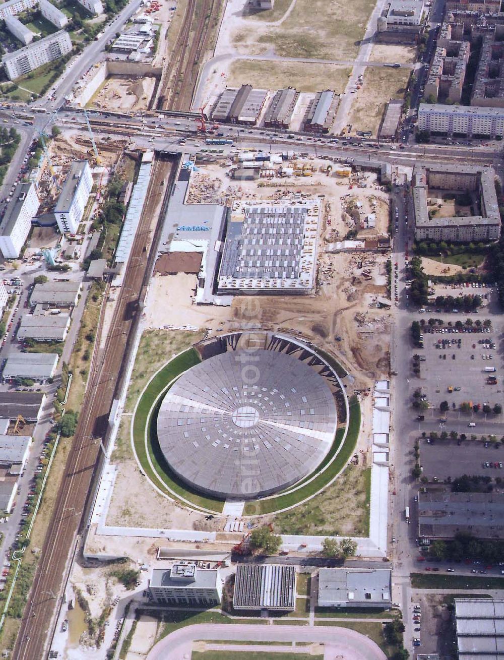 Aerial photograph Berlin-Friedrichshain - Bau des Sportkomplexes an der Landsberger Allee durch die OSB-Sportstättenbau GmbH