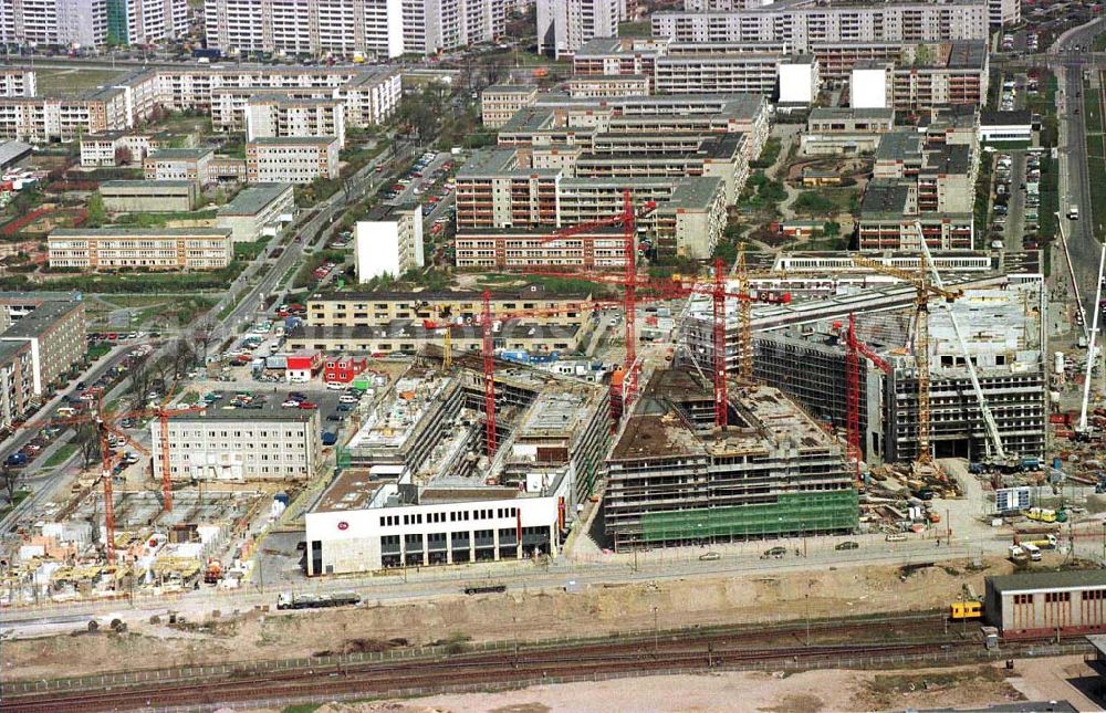 Berlin - Hellersdorf from above - Bau des Stadtteilzentrums Hellersdorf