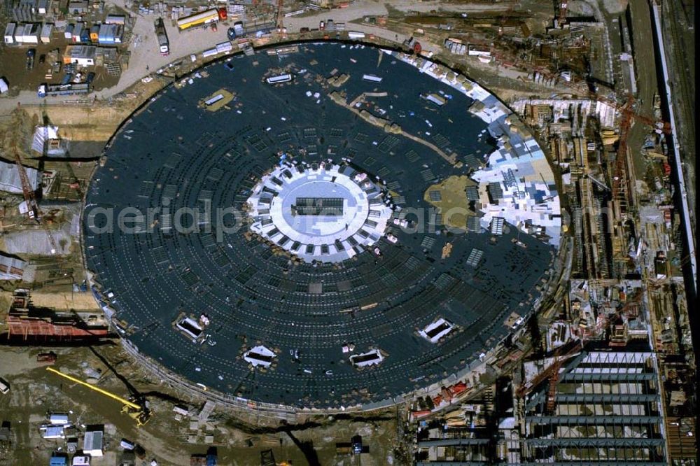 Aerial photograph - Bau Velodroms Radsporthallen an der Landsberger Allee