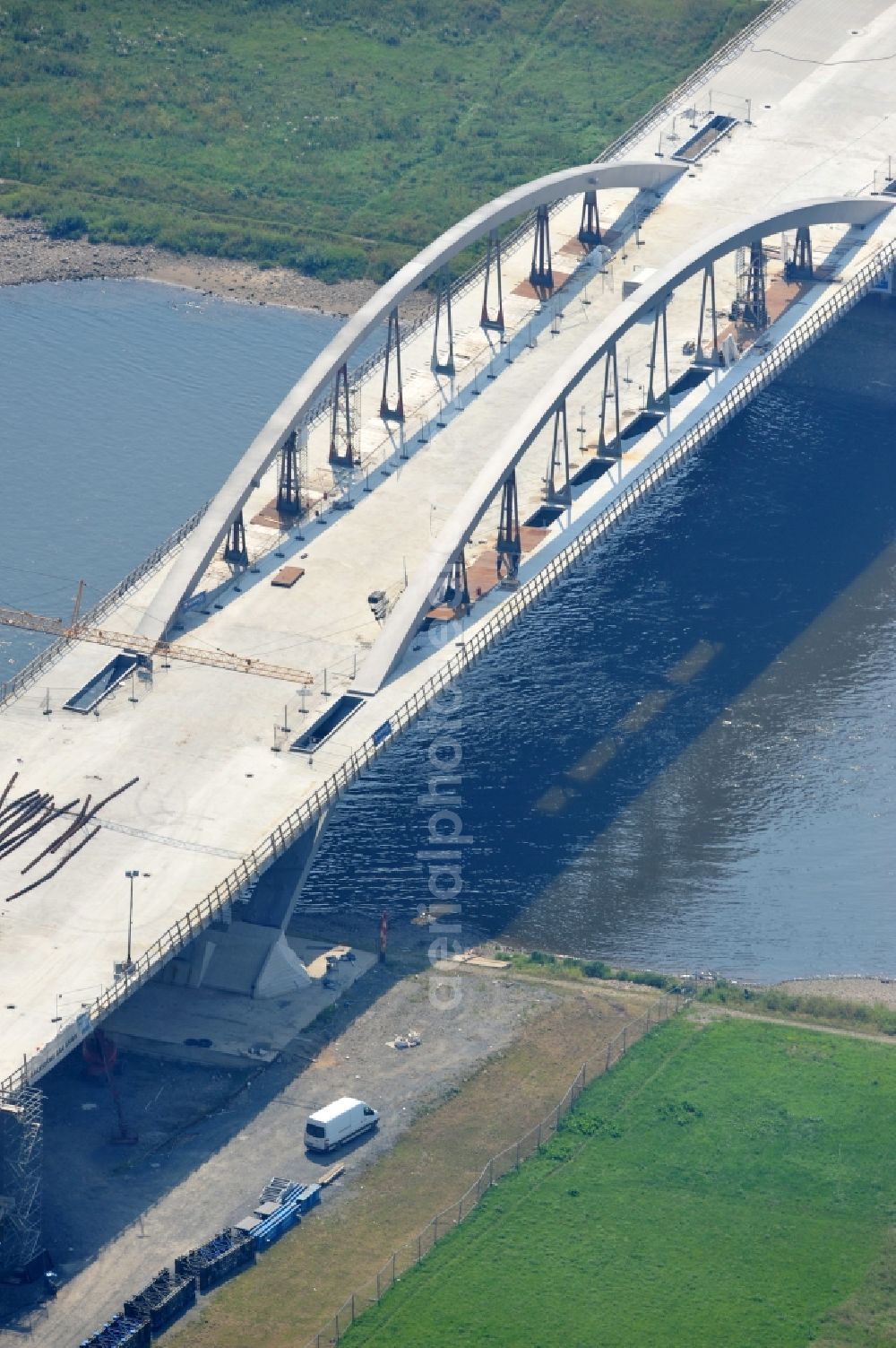 Dresden from the bird's eye view: View the construction site of Waldschlösschen bridge over the Elbe in Dresden / Saxony