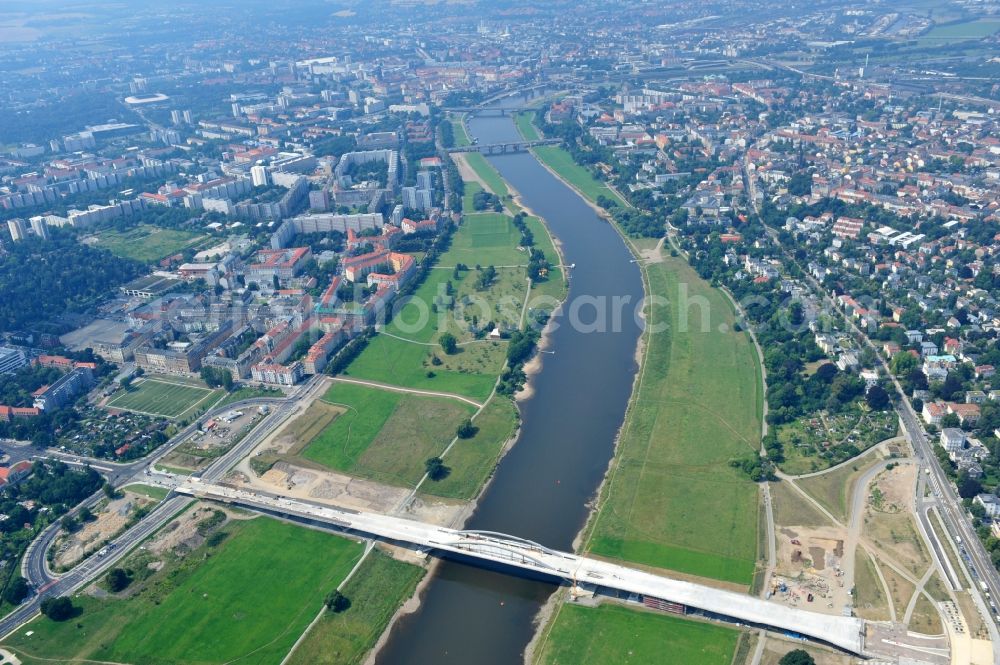 Aerial photograph Dresden - View the construction site of Waldschlösschen bridge over the Elbe in Dresden / Saxony