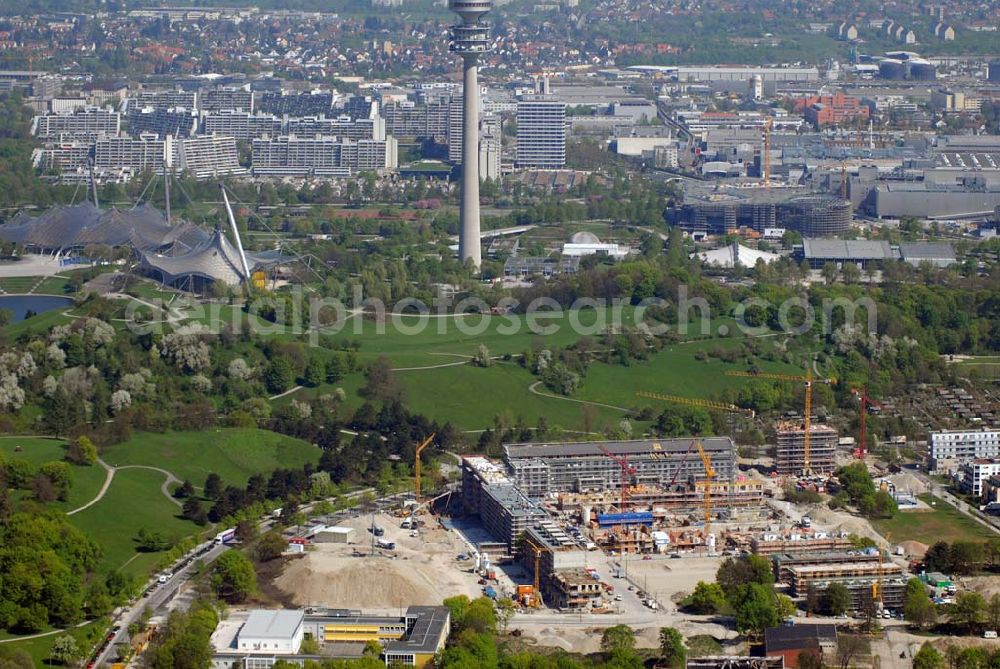 München from the bird's eye view: 04.05.2006 München (Bayern) Blick auf das Baugelände des Wohngebietes Ackermannstraße (Ackermannbogen)am Olympiapark in München von der CONCEPTBAU MÜNCHEN.