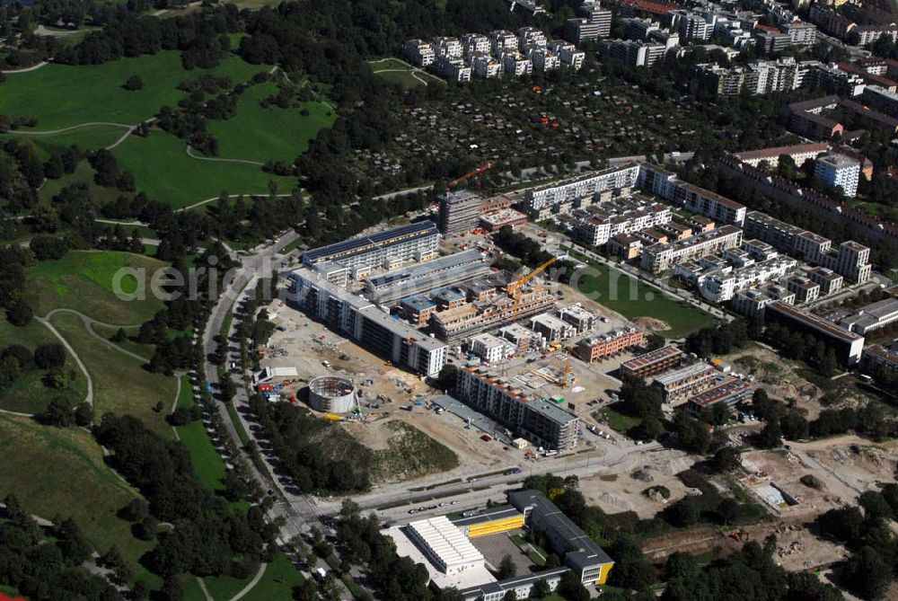 Aerial image München - 01.09.2006 München (Bayern) Blick auf das Baugelände des Wohngebietes Ackermannstraße (Ackermannbogen)am Olympiapark in München von der CONCEPTBAU MÜNCHEN.