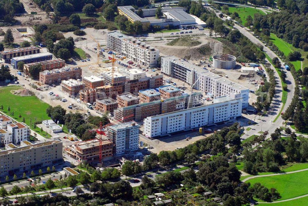 Aerial image München - 01.09.2006 München (Bayern) Blick auf das Baugelände des Wohngebietes Ackermannstraße (Ackermannbogen)am Olympiapark in München von der CONCEPTBAU MÜNCHEN.