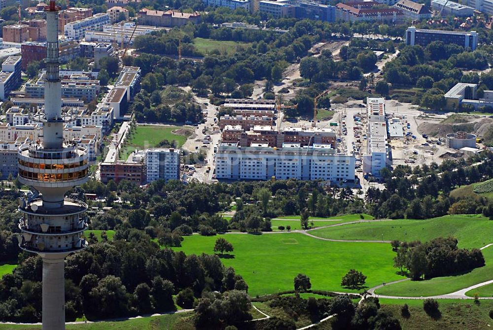 München from the bird's eye view: 01.09.2006 München (Bayern) Blick auf das Baugelände des Wohngebietes Ackermannstraße (Ackermannbogen)am Olympiapark in München von der CONCEPTBAU MÜNCHEN.