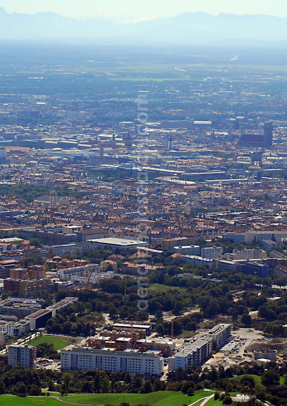 München from above - 01.09.2006 München (Bayern) Blick auf das Baugelände des Wohngebietes Ackermannstraße (Ackermannbogen)am Olympiapark in München von der CONCEPTBAU MÜNCHEN.