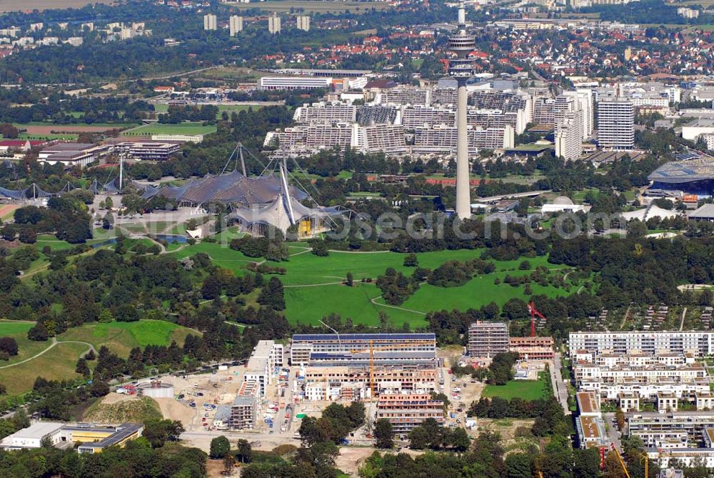 Aerial image München - 01.09.2006 München (Bayern) Blick auf das Baugelände des Wohngebietes Ackermannstraße (Ackermannbogen)am Olympiapark in München von der CONCEPTBAU MÜNCHEN.