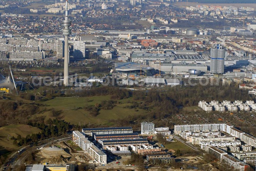 München from the bird's eye view: 15.01.2007 München (Bayern) Blick auf das Baugelände des Wohngebietes Ackermannstraße (Ackermannbogen)am Olympiapark in München von der CONCEPTBAU MÜNCHEN.