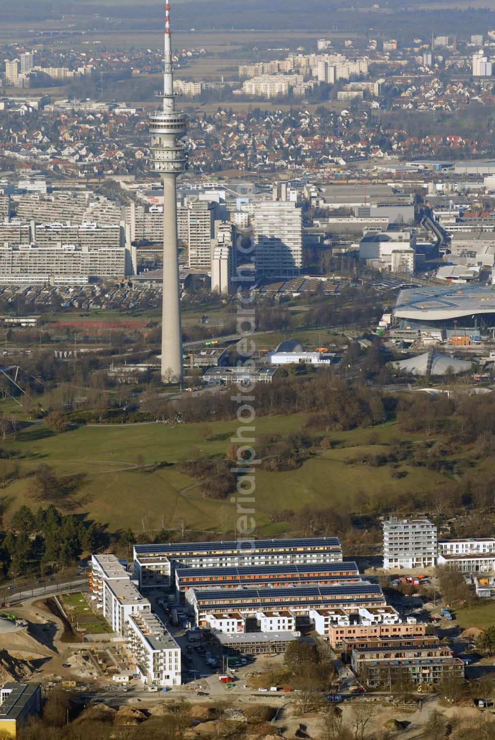 Aerial photograph München - 15.01.2007 München (Bayern) Blick auf das Baugelände des Wohngebietes Ackermannstraße (Ackermannbogen)am Olympiapark in München von der CONCEPTBAU MÜNCHEN.