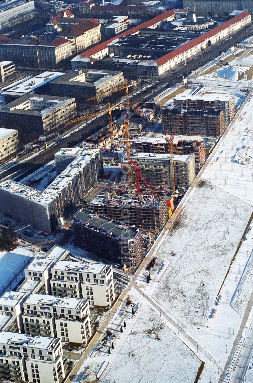 München / Bayern from above - 15.01.2006 München (Bayern) Blick auf das Baugelände des Wohngebietes Arnulfpark in München von der CONCEPTBAU MÜNCHEN. Im Gelände des ehemaligen Heizkraftwerkes werden nach derzeitiger Planung später Flächen für eine vielfältige kulturelle Nutzung zur Verfügung stehen.Beratungspavillon vor Ort: Arnulfstraße / Helmstraße, 80636 München,Tel 01801 166 177, Fax 089 1400 1403