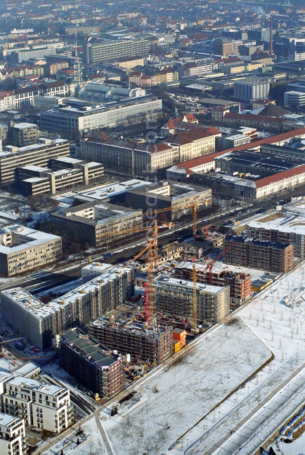 München / Bayern from the bird's eye view: 15.01.2006 München (Bayern) Blick auf das Baugelände des Wohngebietes Arnulfpark in München von der CONCEPTBAU MÜNCHEN. Im Gelände des ehemaligen Heizkraftwerkes werden nach derzeitiger Planung später Flächen für eine vielfältige kulturelle Nutzung zur Verfügung stehen.Beratungspavillon vor Ort: Arnulfstraße / Helmstraße, 80636 München,Tel 01801 166 177, Fax 089 1400 1403