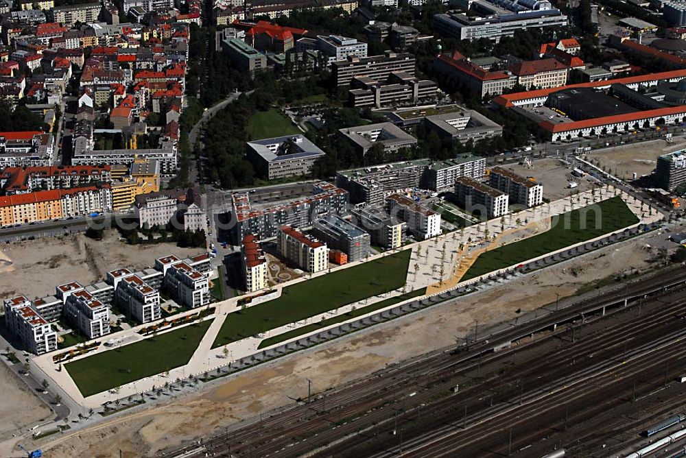 München from the bird's eye view: 01.06.2006 München (Bayern) Blick auf das Baugelände des Wohngebietes Arnulfpark in München von der CONCEPTBAU MÜNCHEN. Im Gelände des ehemaligen Heizkraftwerkes werden nach derzeitiger Planung später Flächen für eine vielfältige kulturelle Nutzung zur Verfügung stehen.