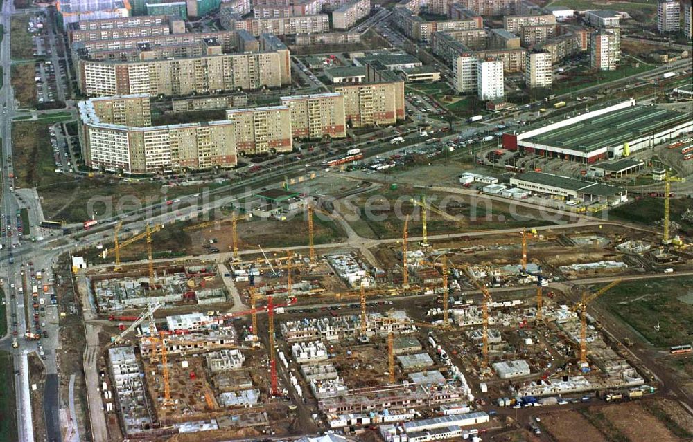 Aerial image Berlin - Bau des Wohnviertels Landsberger Tor an der Landsberger Allee