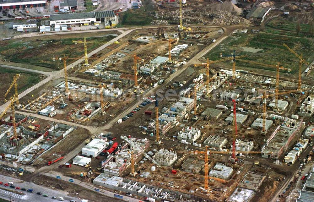 Berlin from above - Bau des Wohnviertels Landsberger Tor an der Landsberger Allee